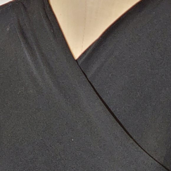 Vintage black stretchy 3/4 sleeve crop top with v neck. Small. - Picture 4 of 6